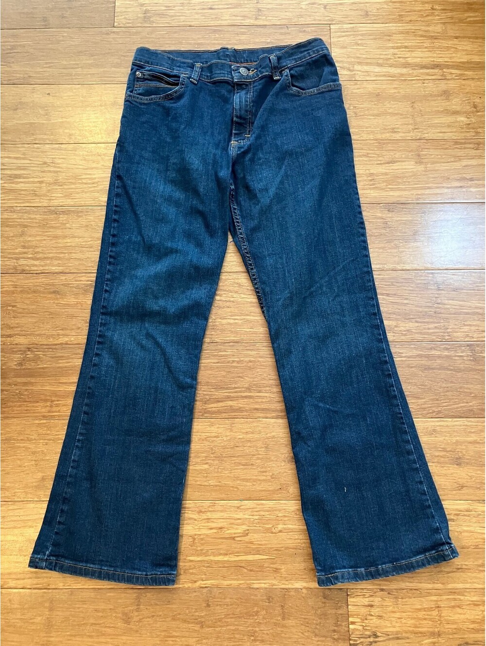 Wrangler Boys 16 Husky Dark Wash Bootcut Jeans Adjustable Waist Stretch Denim